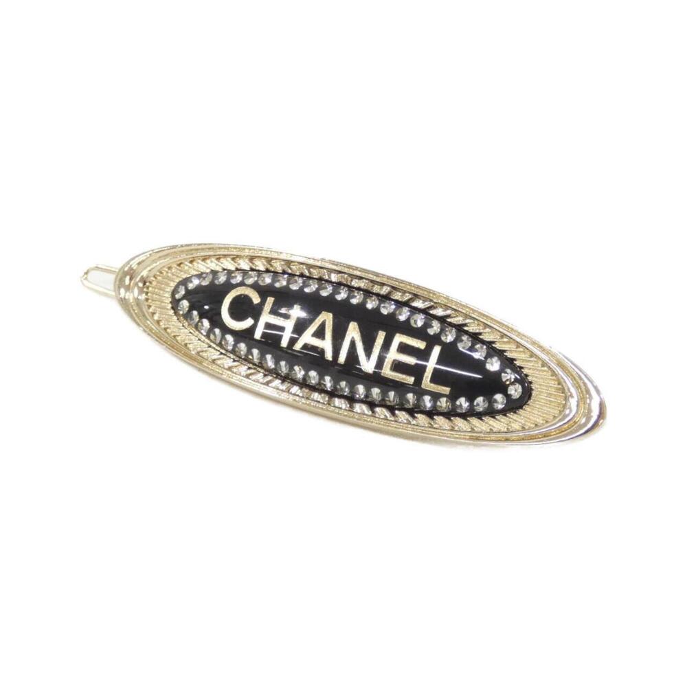 Chanel barrette